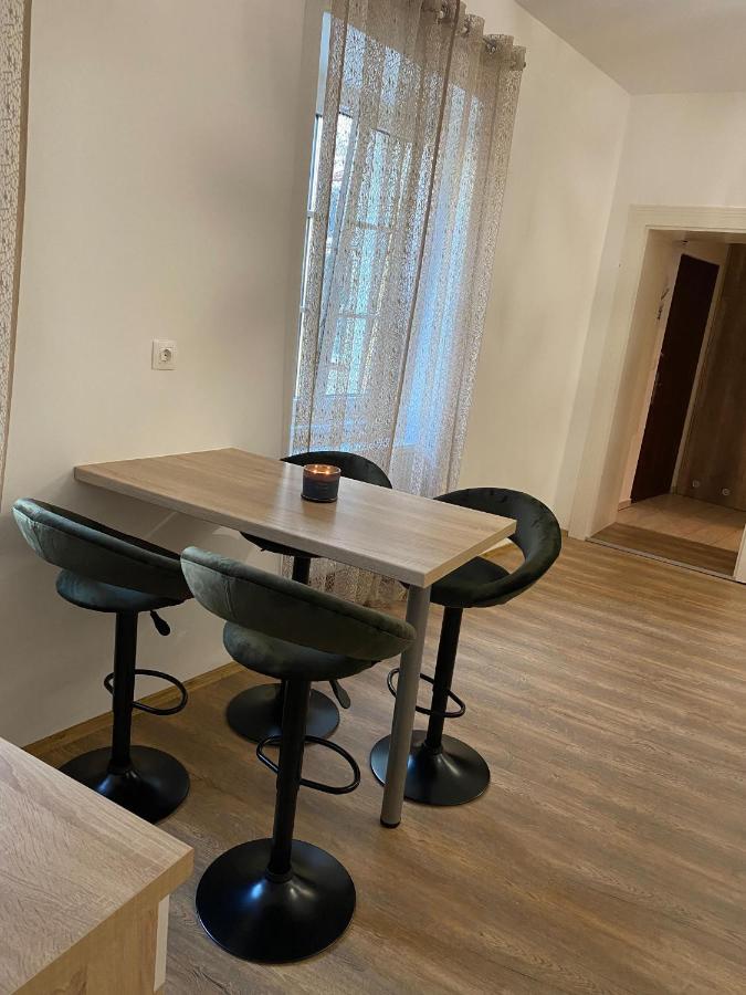 Varker 9 Apartman Sopron Exteriör bild